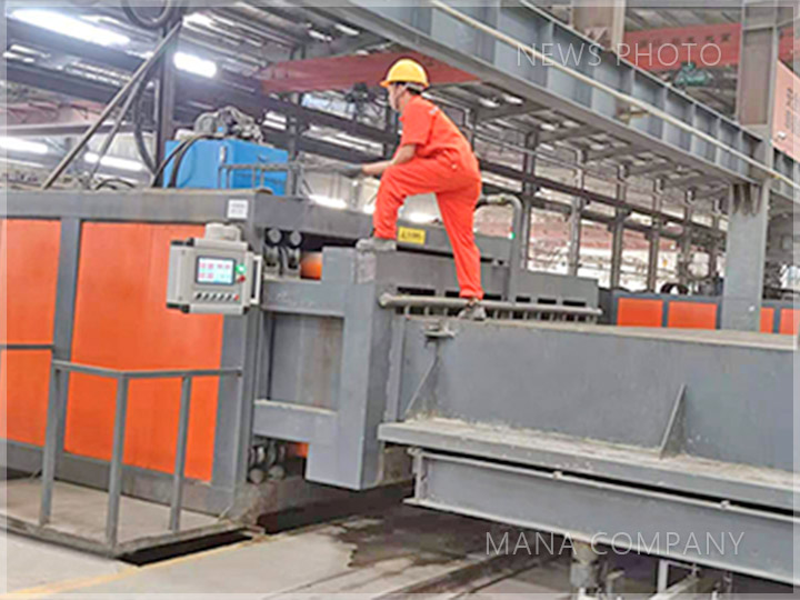 1629871343164177.jpg 現場-抽芯機與立模對接.jpg